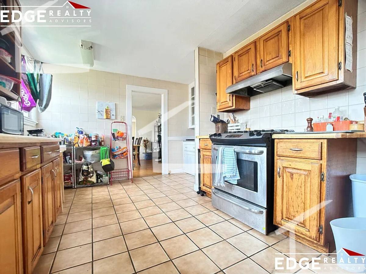 Apartment for rent at 119 Lanark Rd, Brighton, MA 02135