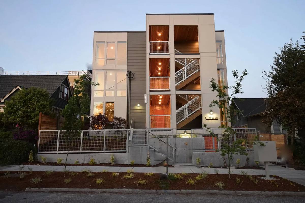 Apartment for rent at 4730 9th Ave NE, Seattle, WA 98105