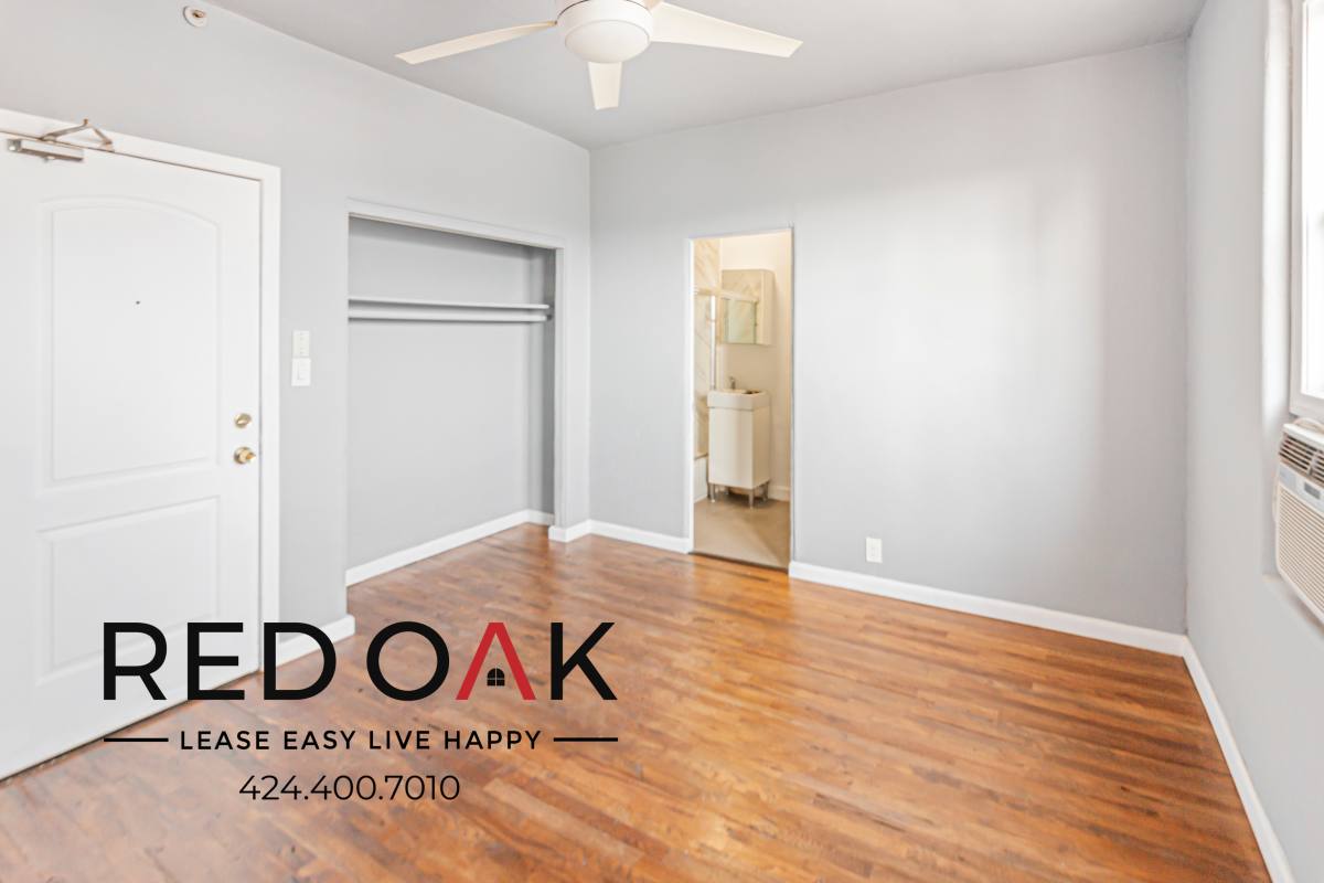 Apartment for rent at 2731 Beverly Blvd #103, Los Angeles, CA 90057