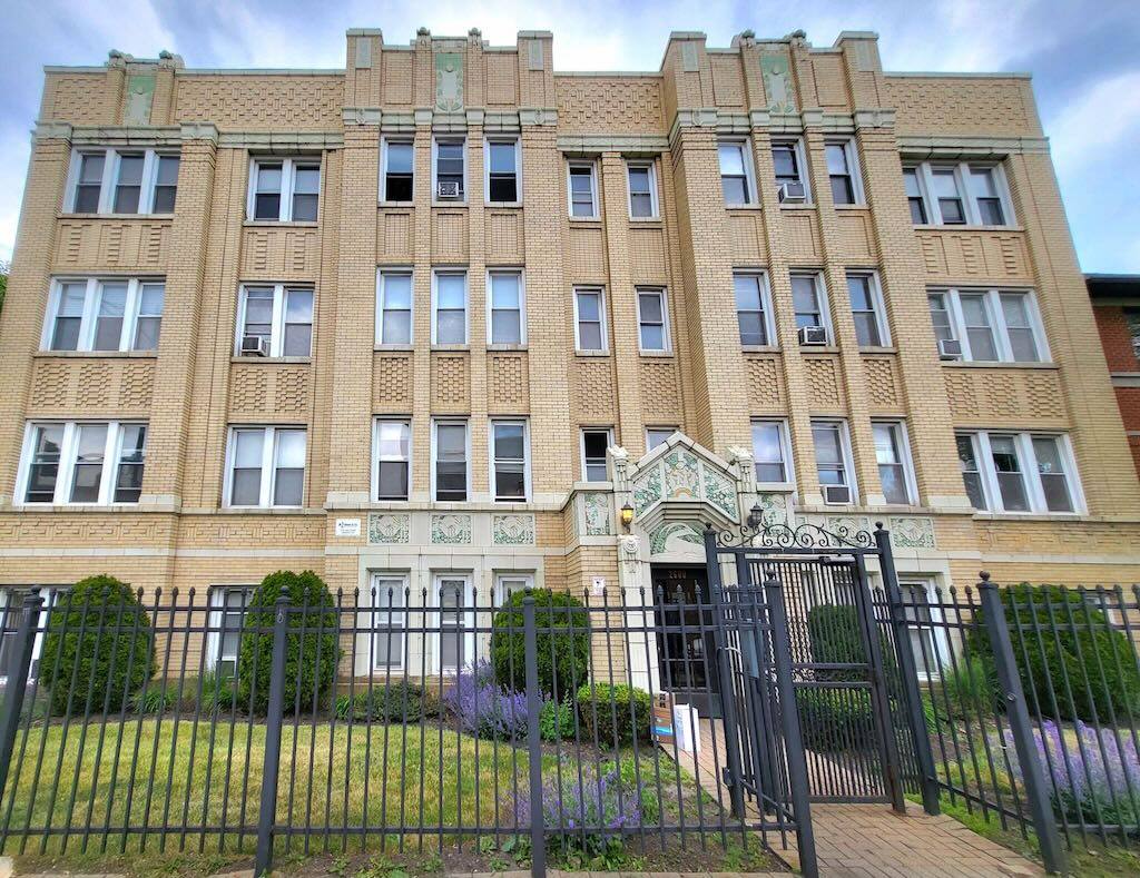 Apartment for rent at 2598 Kimball #P603, Chicago, IL 60647