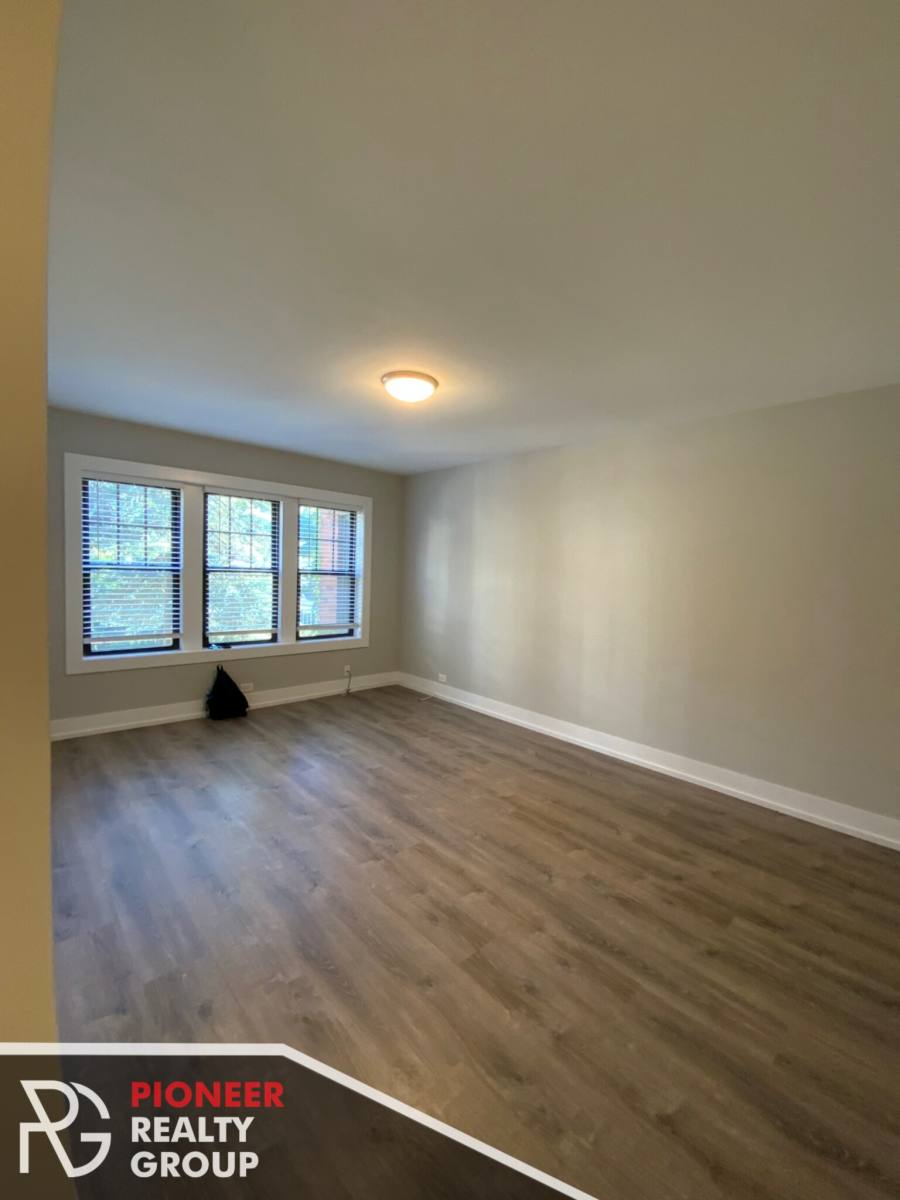 Apartment for rent at 1128 Maple Ave #A1, Evanston, IL 60202