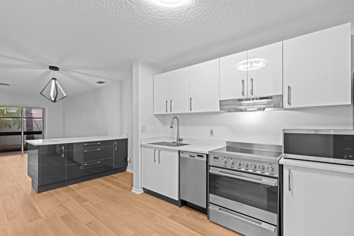 Townhouse for rent at 1410 Ocean Dunes Circle, Jupiter, FL 33477