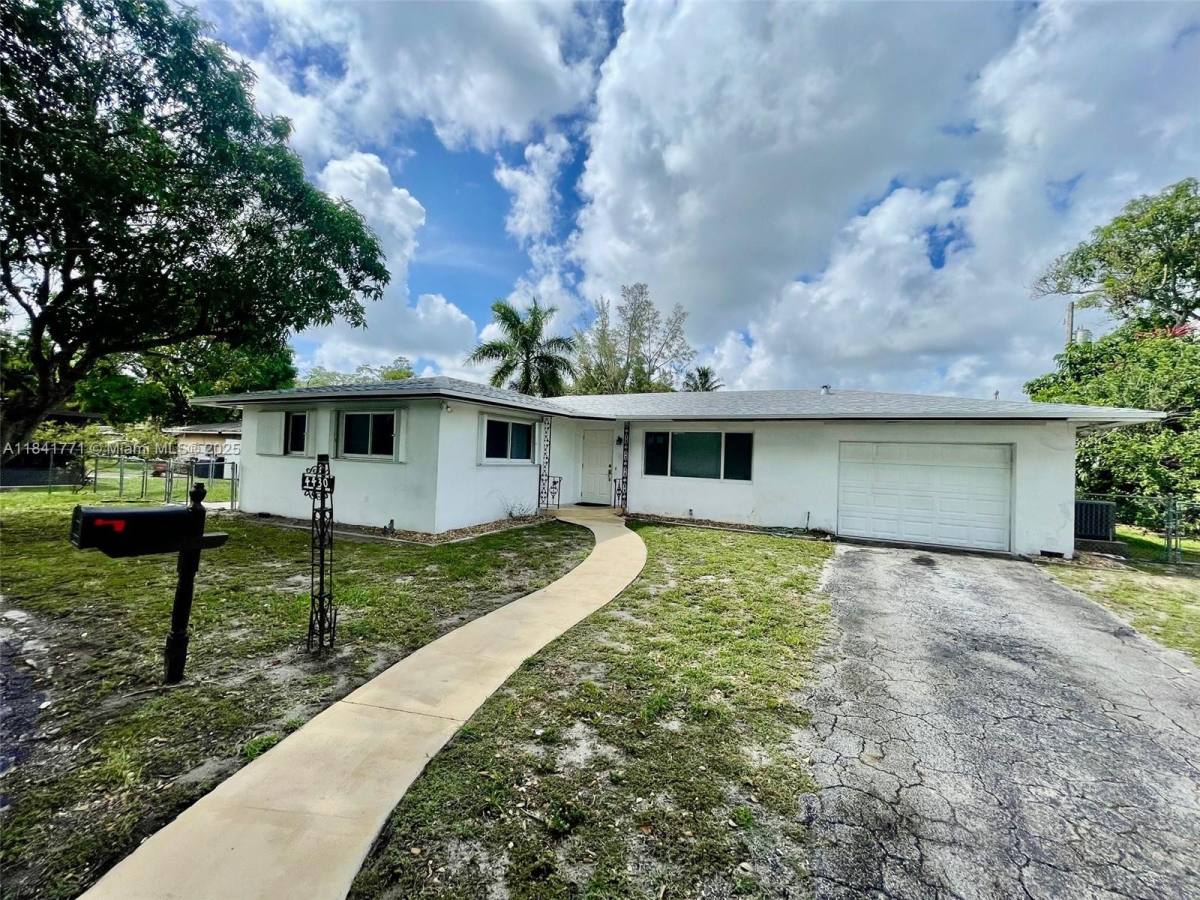 House for rent at 4430 W Broward Blvd, Fort Lauderdale, FL 33317