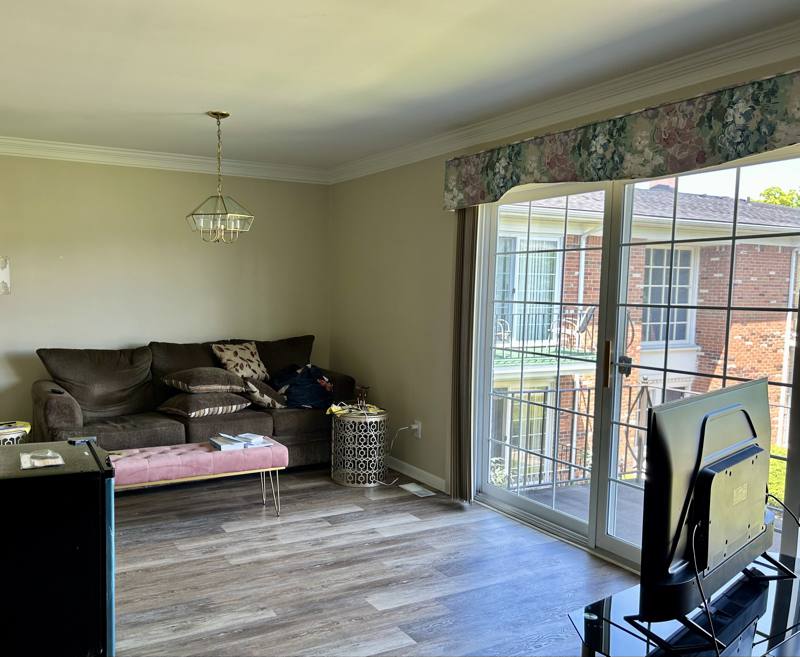Apartment for rent at 474 Fox Hills Dr N, Bloomfield Hills, MI 48304