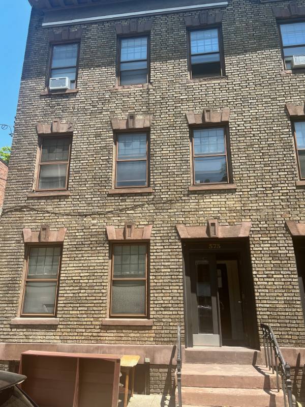 Apartment for rent at 371 Hudson Ave #1A, Albany, NY 12211