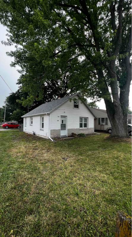 House for rent at 1842 28th Ave, East Moline, IL 61244
