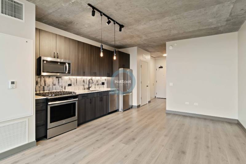 Apartment for rent at 132 N Ada, Chicago, IL 60607