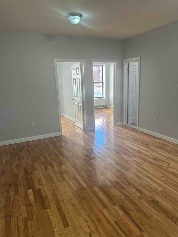Apartment for rent at 8 Thierot Ave, Bronx, NY 10472