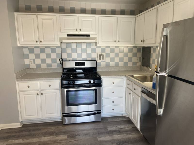Apartment for rent at 8830 Piney Brance Rd, Silver Spring, MD 20903