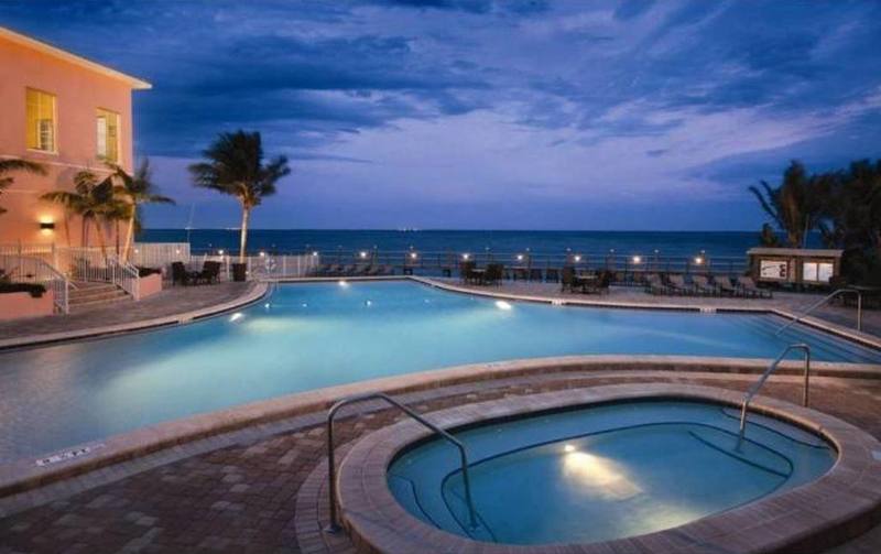 Condo for rent at 5132 Beach Dr SE, Saint Petersburg, FL 33705