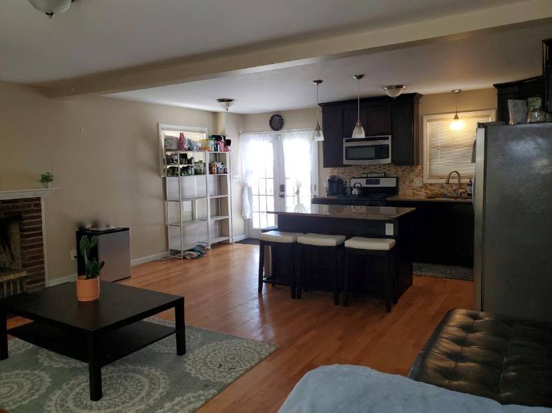 House for rent at 30 Grattan St, Springfield, MA 01119