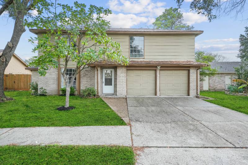 House for rent at 10903 Maple Rock Dr, Humble, TX 77396