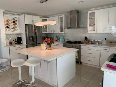 House for rent at 4537 Katherine Ave, Sherman Oaks, CA 91423