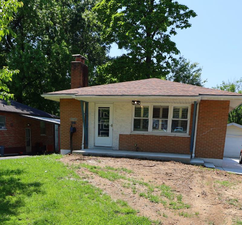 House for rent at 1041 Martha Lane, Saint Louis, MO 63119
