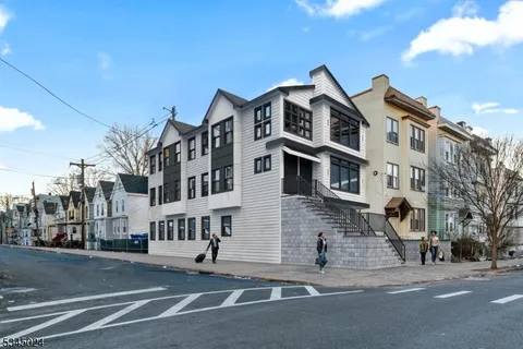 Apartment for rent at 426 Avon Ave #1, Newark, NJ 07108
