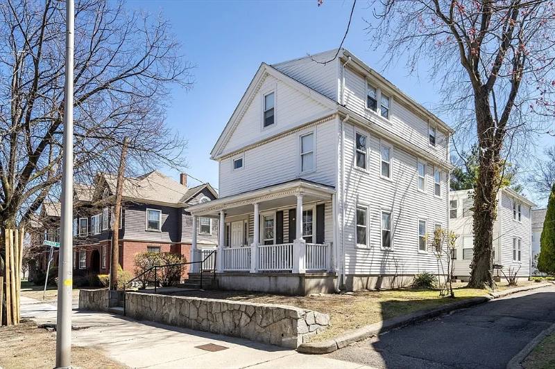Apartment for rent at 85 Mount Aubrun St #2, Watertown, MA 02472