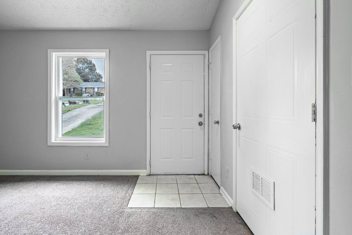 Townhouse for rent at 5793 Williamsburg Trace, Atlanta, GA 30349