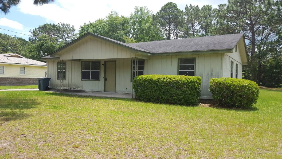 House for rent at 637 Fleming Rd, Hinesville, GA 31313