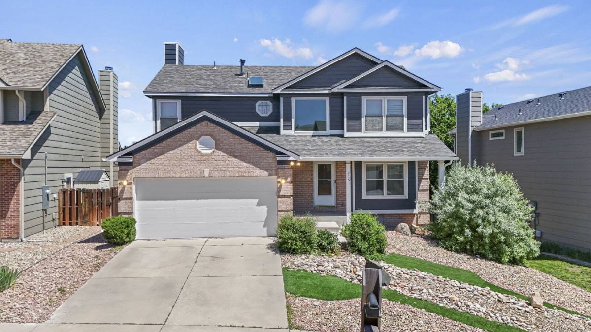 House for rent at 915 Royal Crown Lane, Colorado Springs, CO 80906