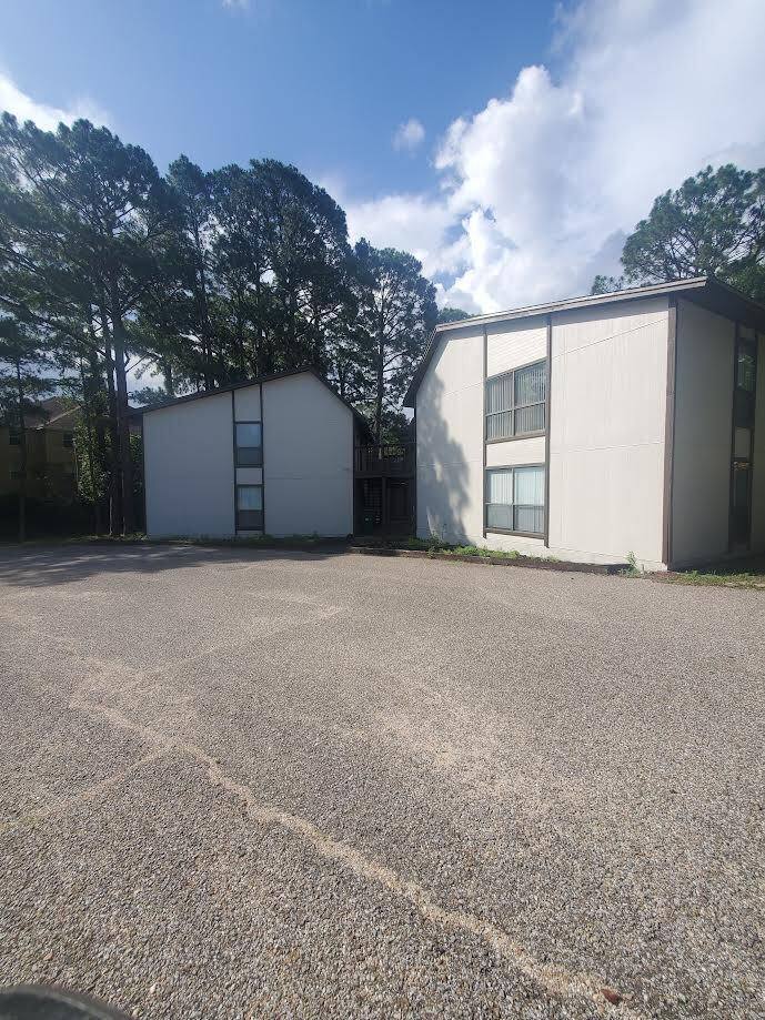Apartment for rent at 337 Lewis St #F, Fort Walton Beach, FL 32547