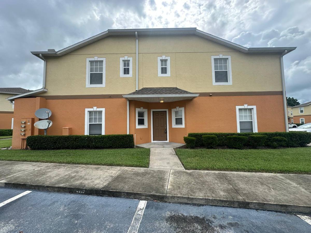Townhouse for rent at 4182 Winding Vine Dr, Lakeland, FL 33812