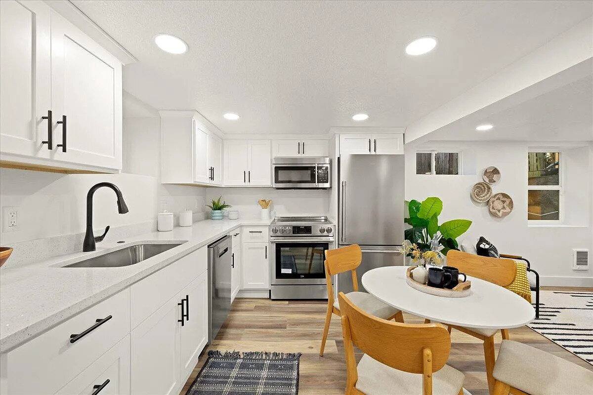 Apartment for rent at 5764 NE Garfield Ave #B, Portland, OR 97211