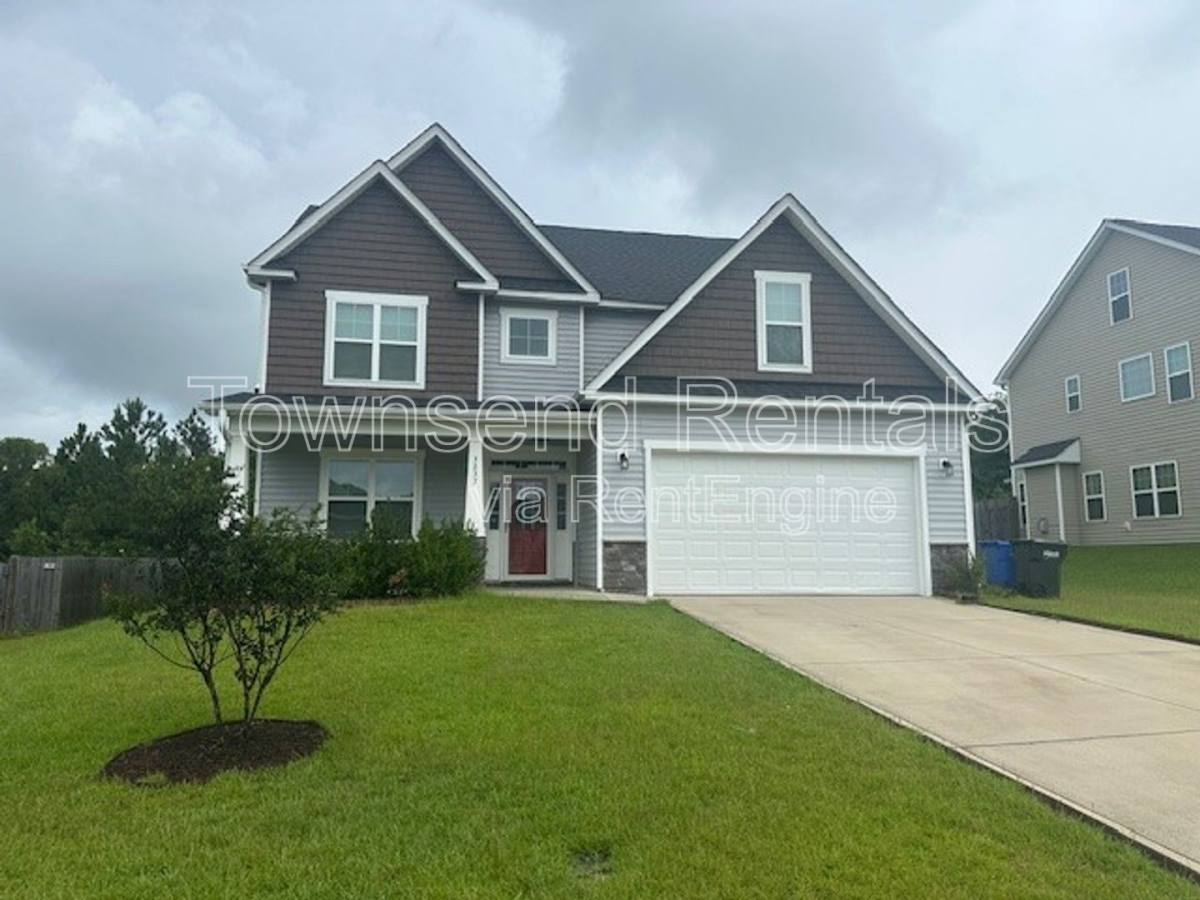 House for rent at 3237 Northgate Dr, Fayetteville, NC 28311