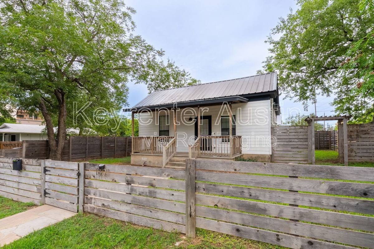House for rent at 1801 E 13th St, Austin, TX 78702