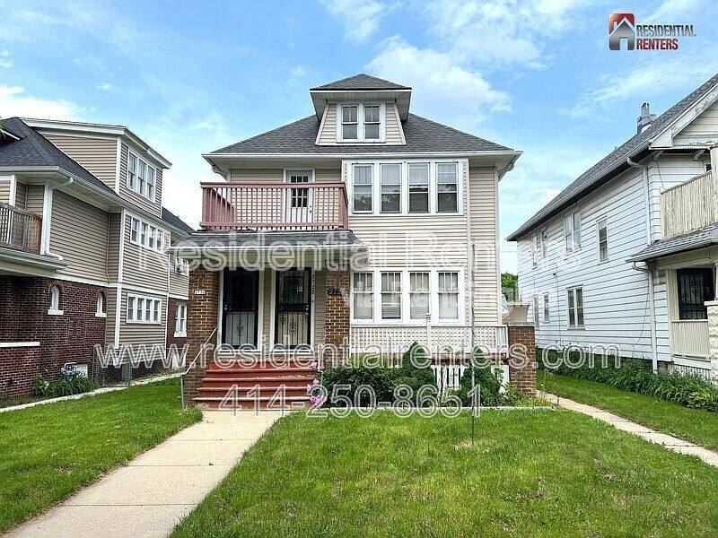 Apartment for rent at 2728 N 47th St, Milwaukee, WI 53210