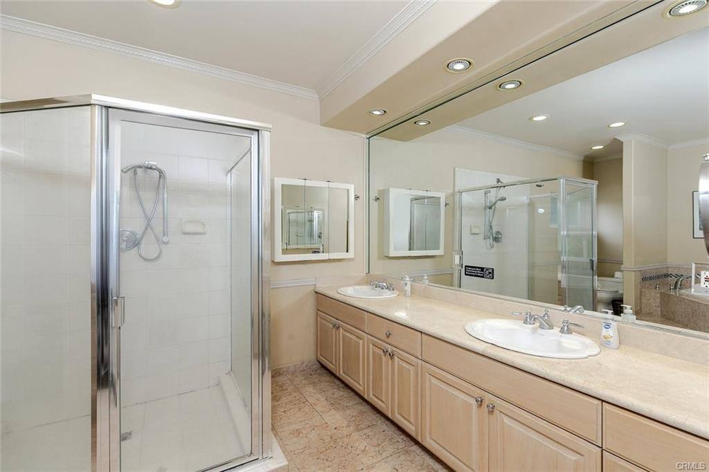House for rent at 4343 Shadyglade Ave, Studio City, CA 91604
