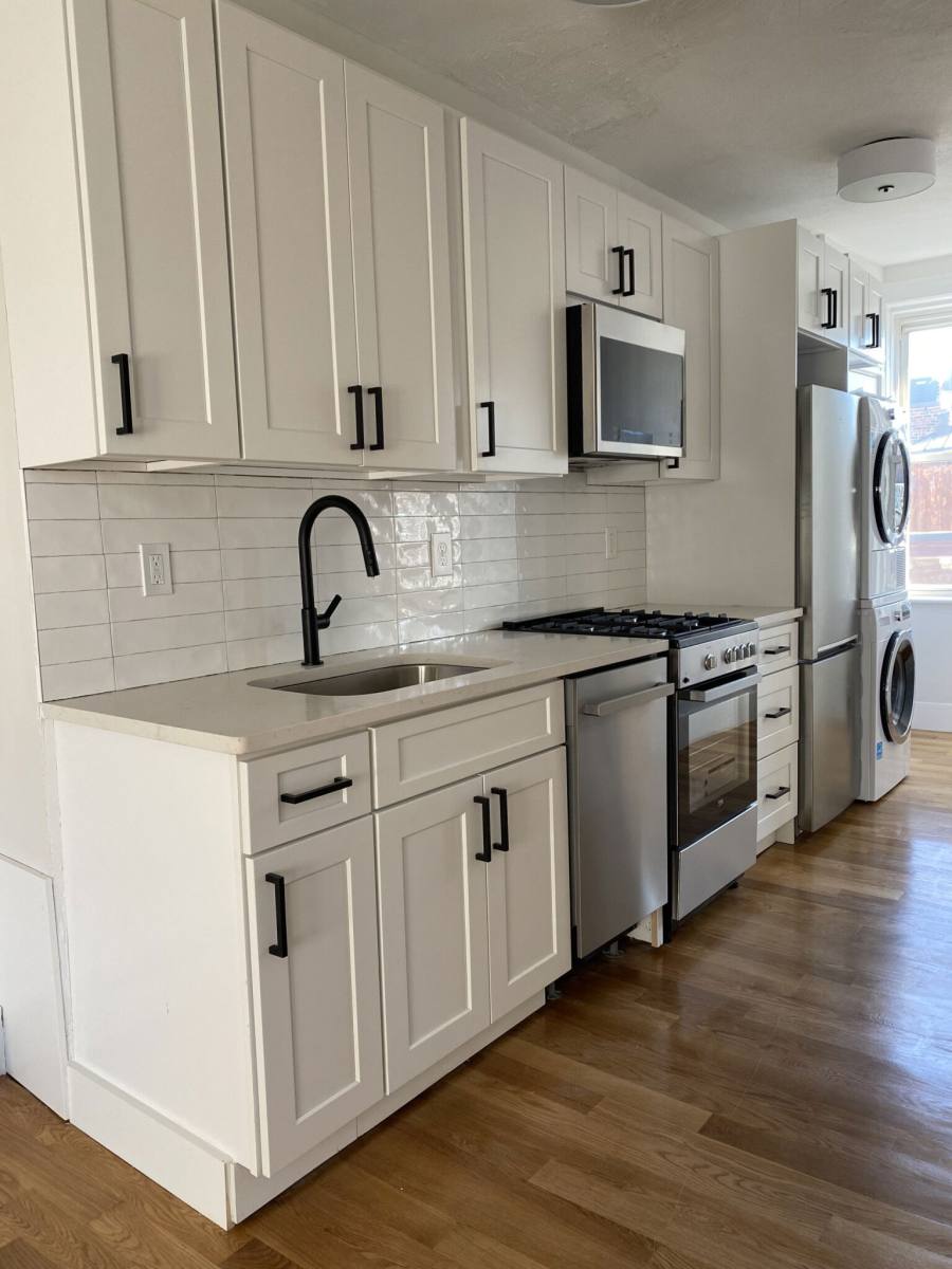 Apartment for rent at 152 Salem St #1, Boston, MA 02113