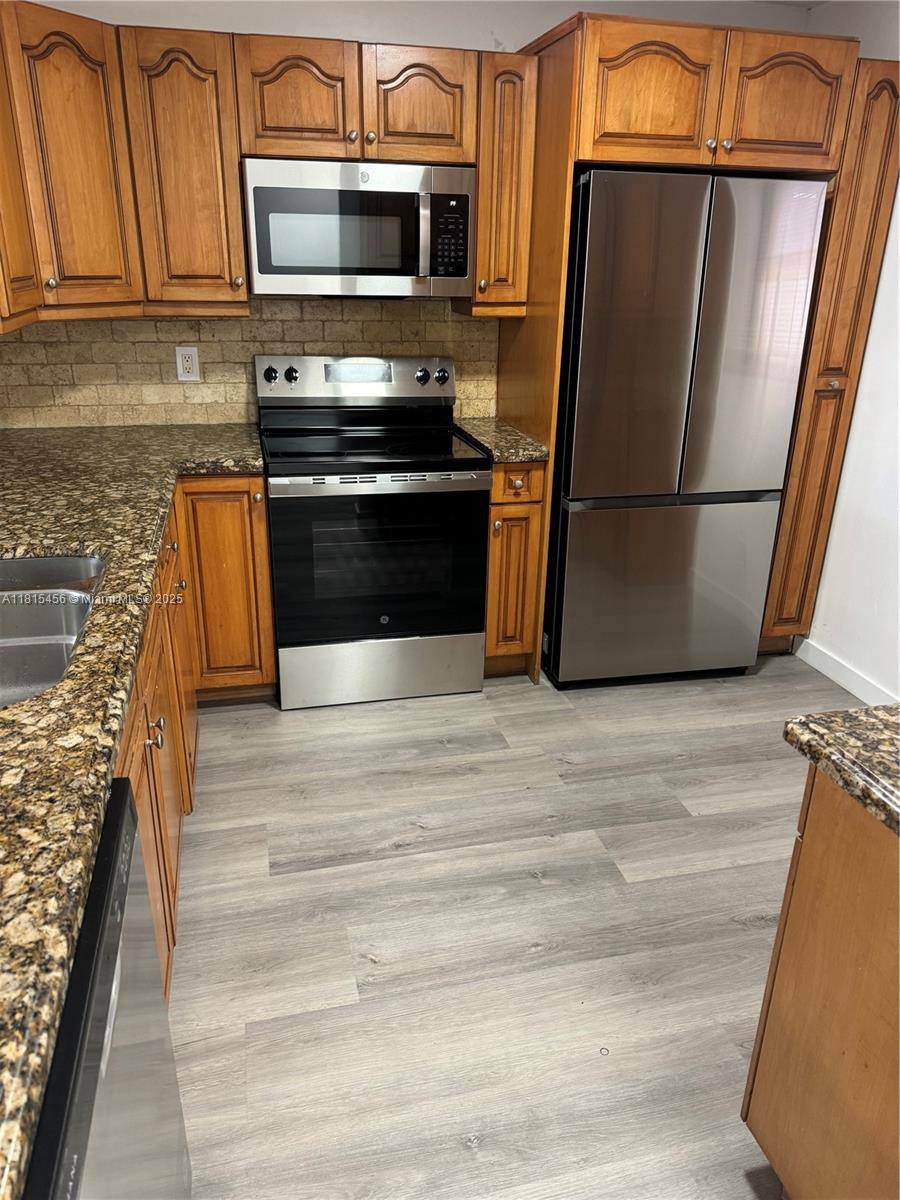 Apartment for rent at 2820 Riverside Dr #107-2, Coral Springs, FL 33065