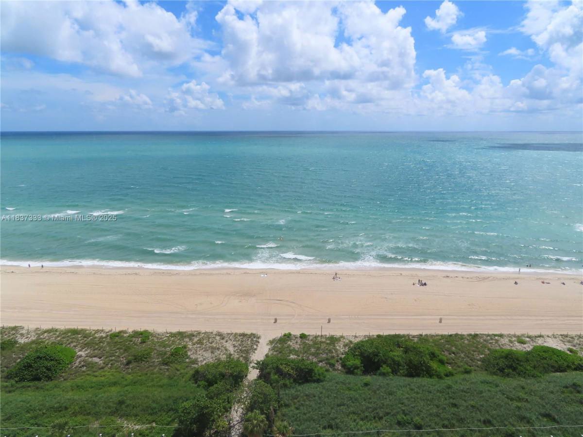 House for rent at 5701 Collins Ave #1512, Miami Beach, FL 33140