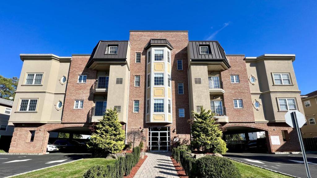 Condo for rent at 524-532 Maple Ave #309, Elizabeth, NJ 07202