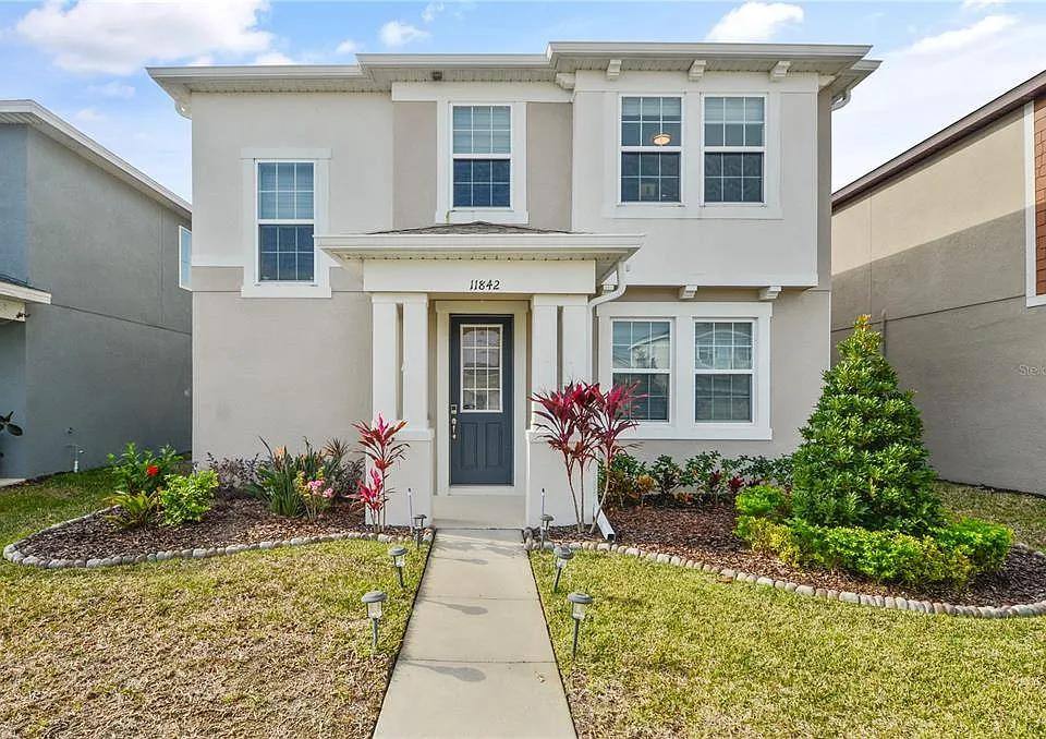 House for rent at 11842 Sunsail Ave, Orlando, FL 32832