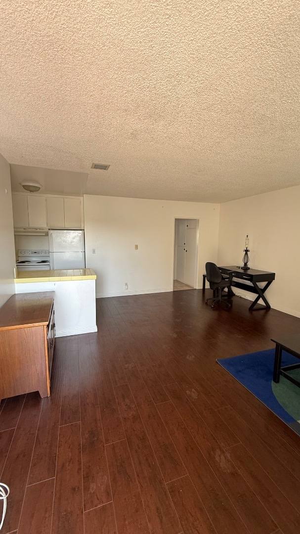 Apartment for rent at 803 W 30th St #18, Los Angeles, CA 90007