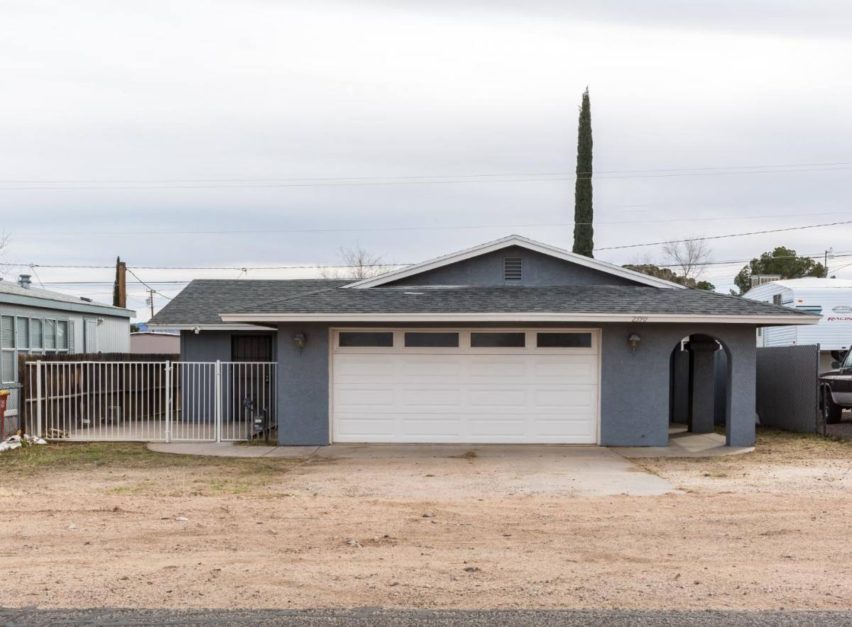 House for rent at 2390 E Thompson Ave, Kingman, AZ 86409