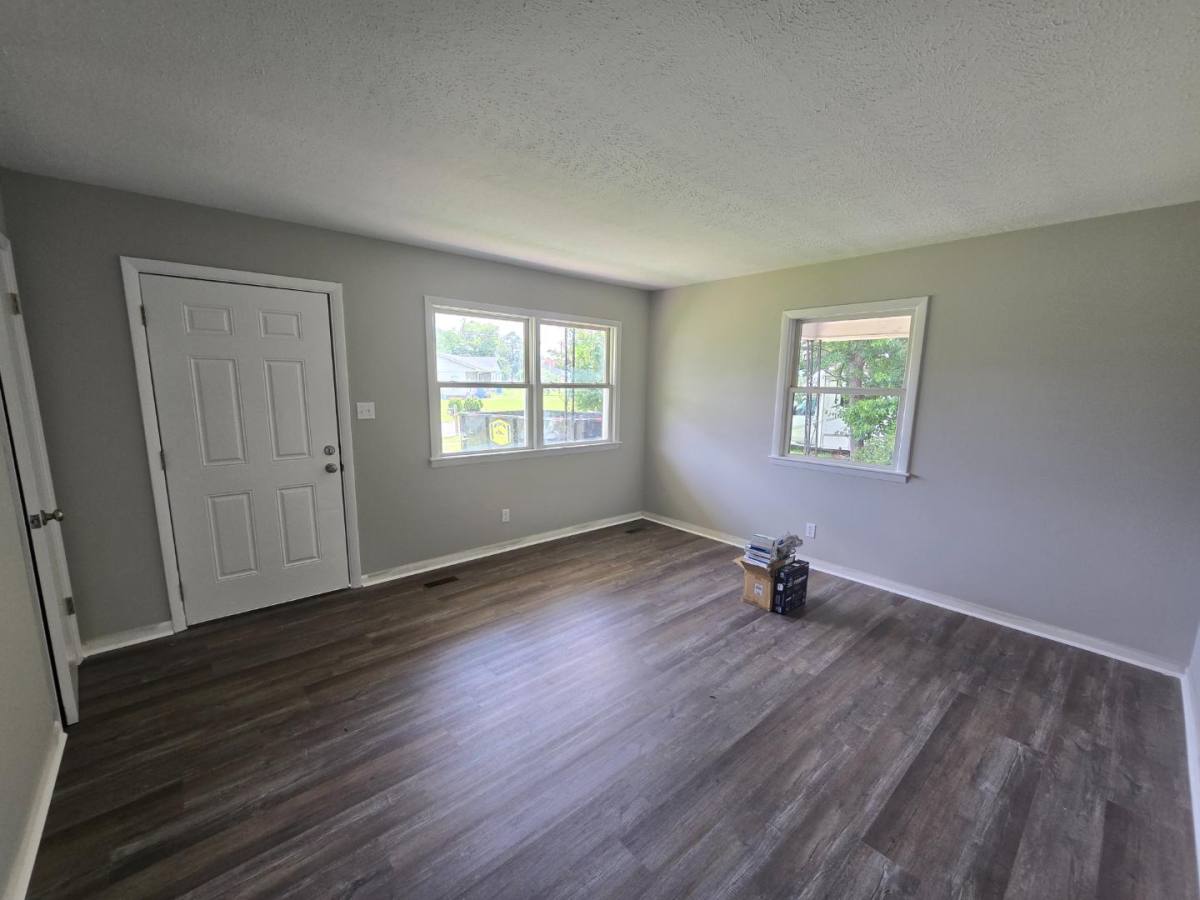 House for rent at 303 Cartwright Dr, Fayetteville, NC 28303
