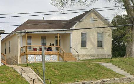Apartment for rent at 229 E Dunklin #A, Jefferson City, MO 65101