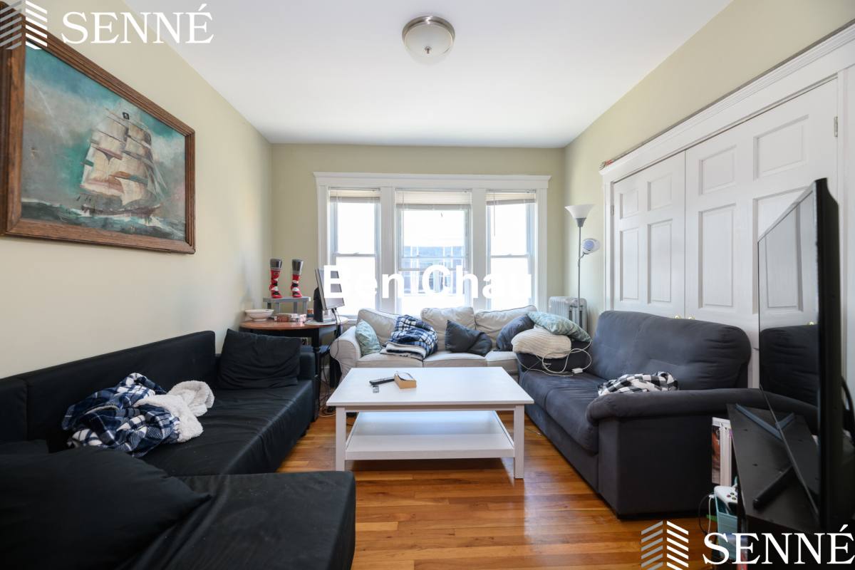 Apartment for rent at 114 Elm St #2B, Cambridge, MA 02139
