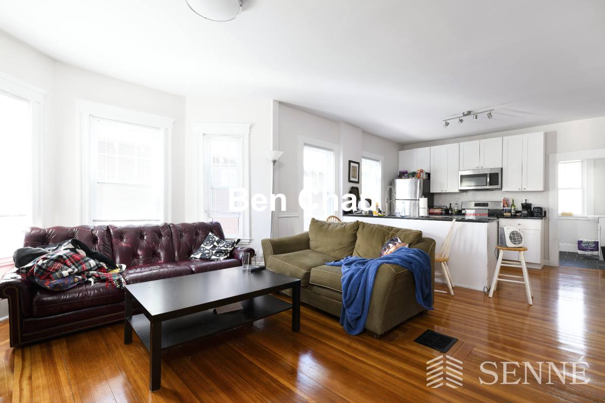 Apartment for rent at 39 Magoun St #2B, Cambridge, MA 02140