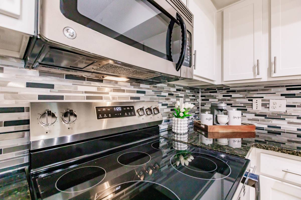 Apartment for rent at Aviah Flagler Village, 440 NE 4th Ave, Fort Lauderdale, FL 33301