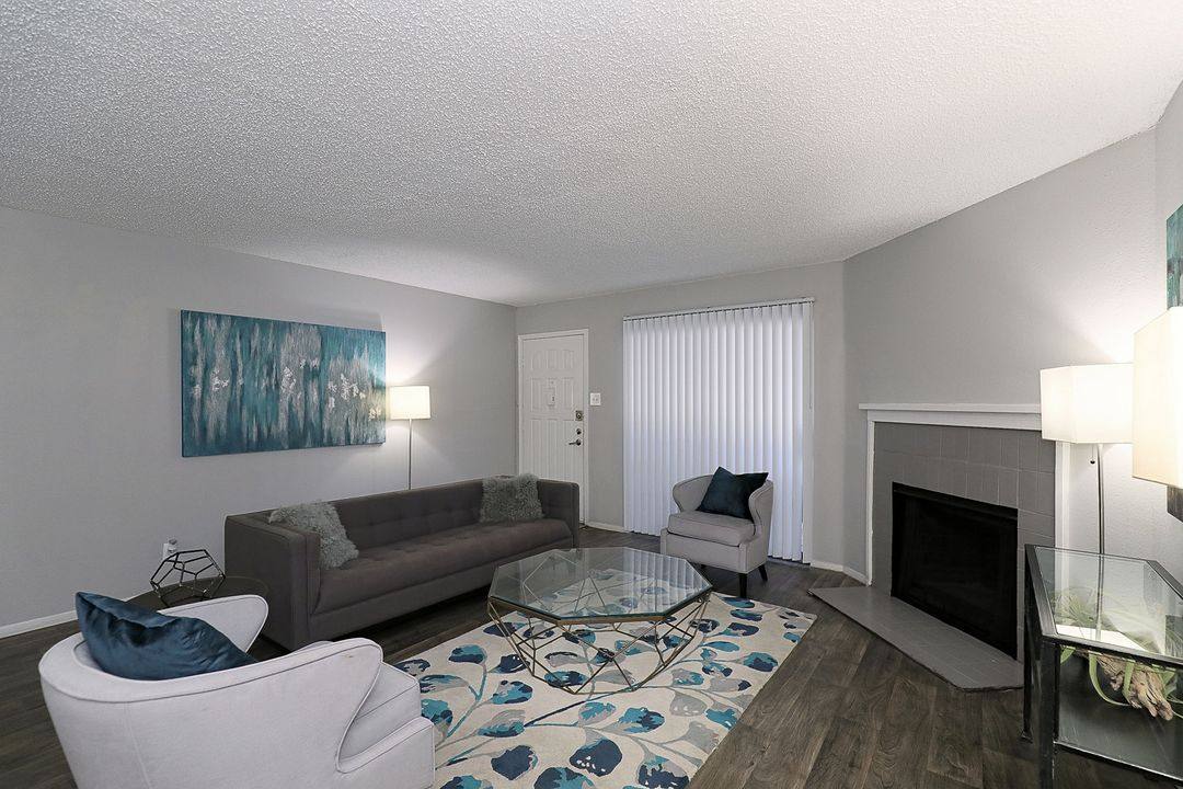 Townhouse for rent at City Summit, 3 Medical Dr, San Antonio, TX 78229