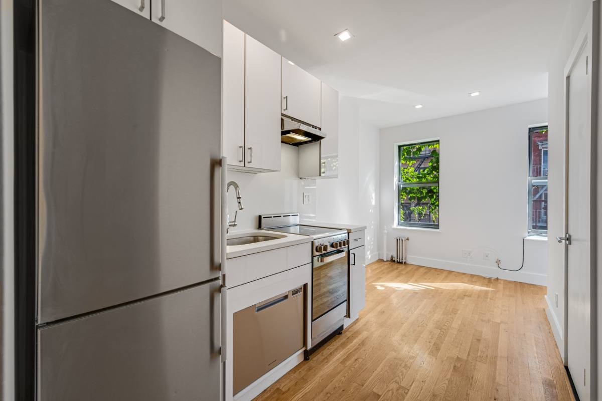 Apartment for rent at 341 E 9th St, New York, NY 10003