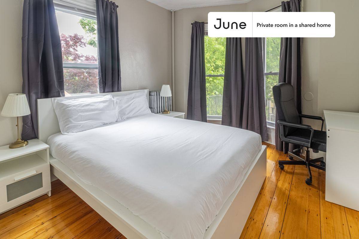 Apartment for rent at 35 Catawba St, Roxbury, MA 02119