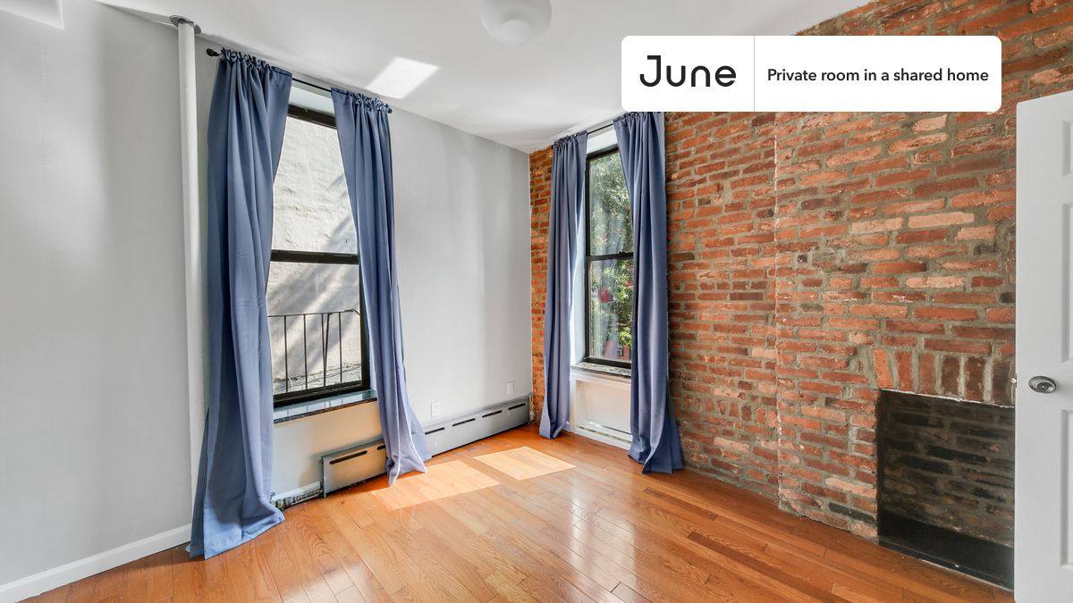 Apartment for rent at 301 E 104th St, New York, NY 10029