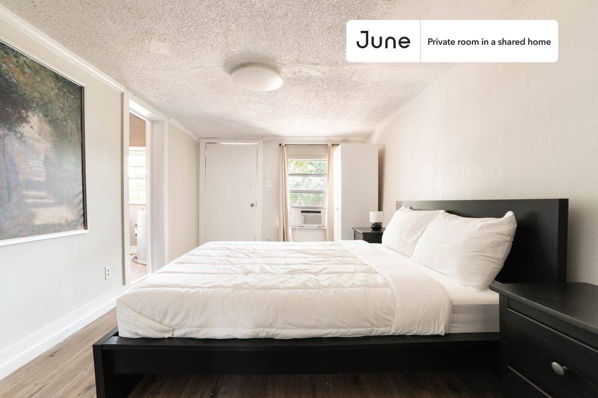 Apartment for rent at 710 W Monroe St, Austin, TX 78704