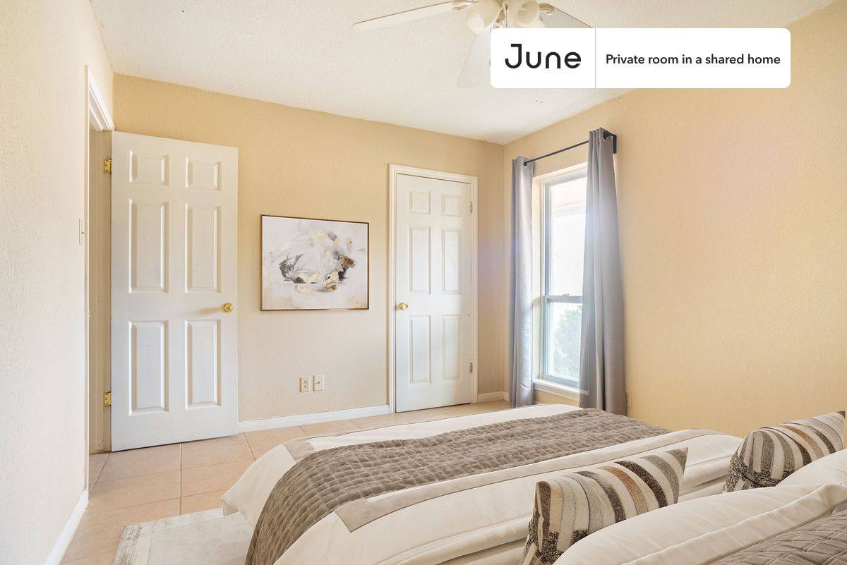 Apartment for rent at 5407 Tipton Dr, Austin, TX 78723