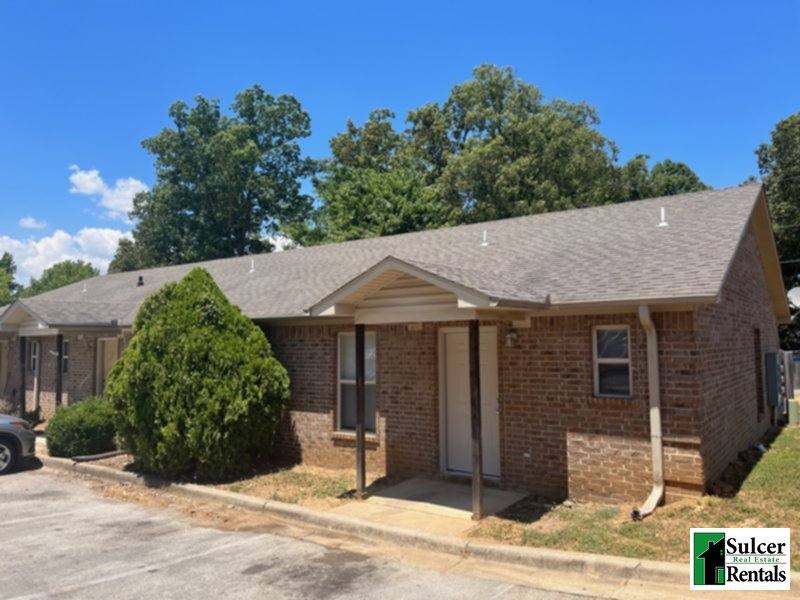 Apartment for rent at Caraway Park, 4701 S Caraway Ave #G, Jonesboro, AR 72404