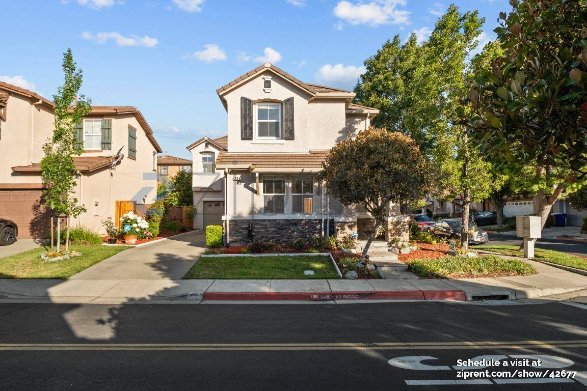 House for rent at 554 Blue Cypress Way, Hercules, CA 94547